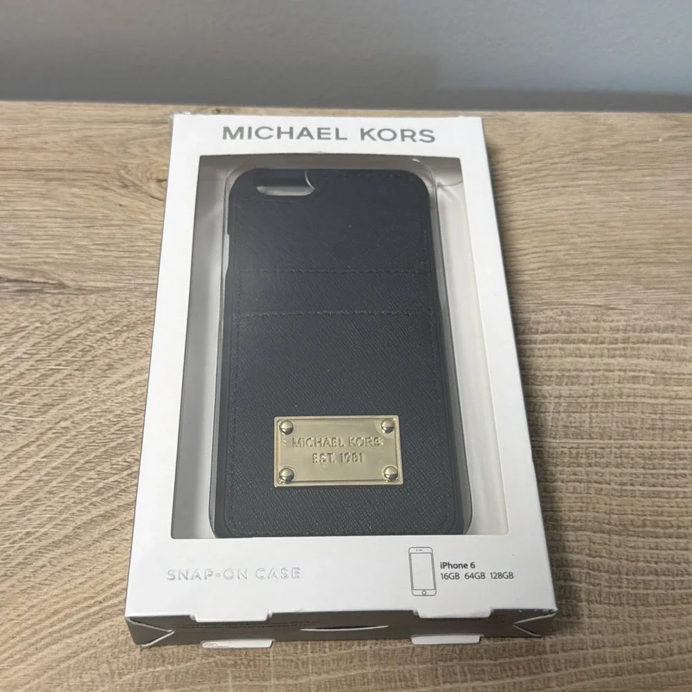 Michael Kors iPhone 6 Case Black Saffiano Card Holder Gold Logo Wallet NWT Box